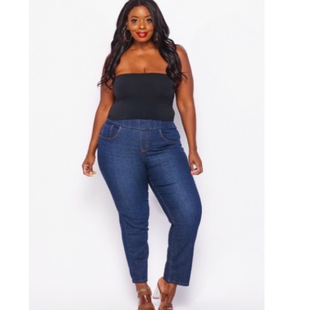2 for $10‼️ Boot Cut Denim Blue Jeans